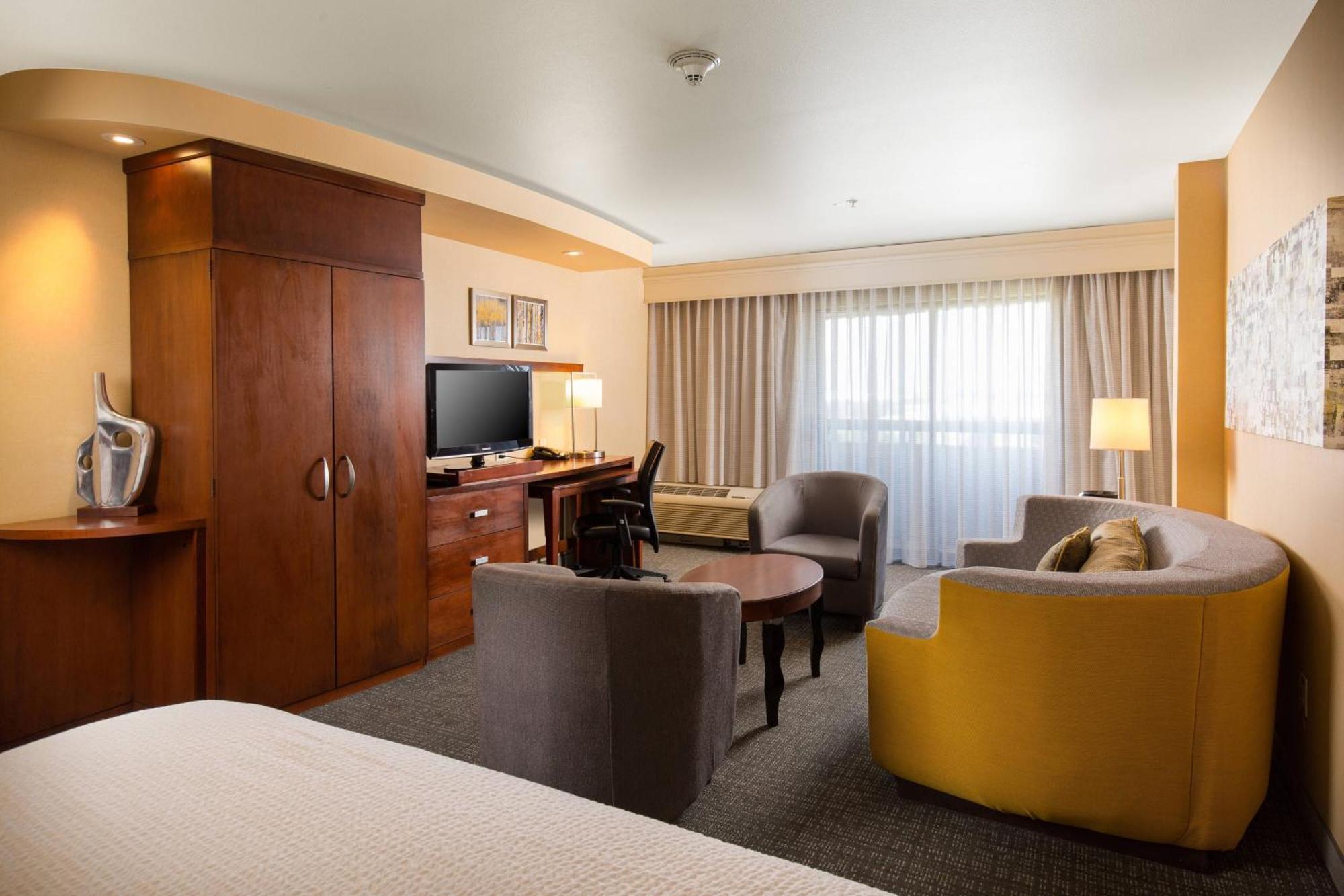 Hotel Courtyard By Marriott Ontario Rancho Cucamonga Esterno foto
