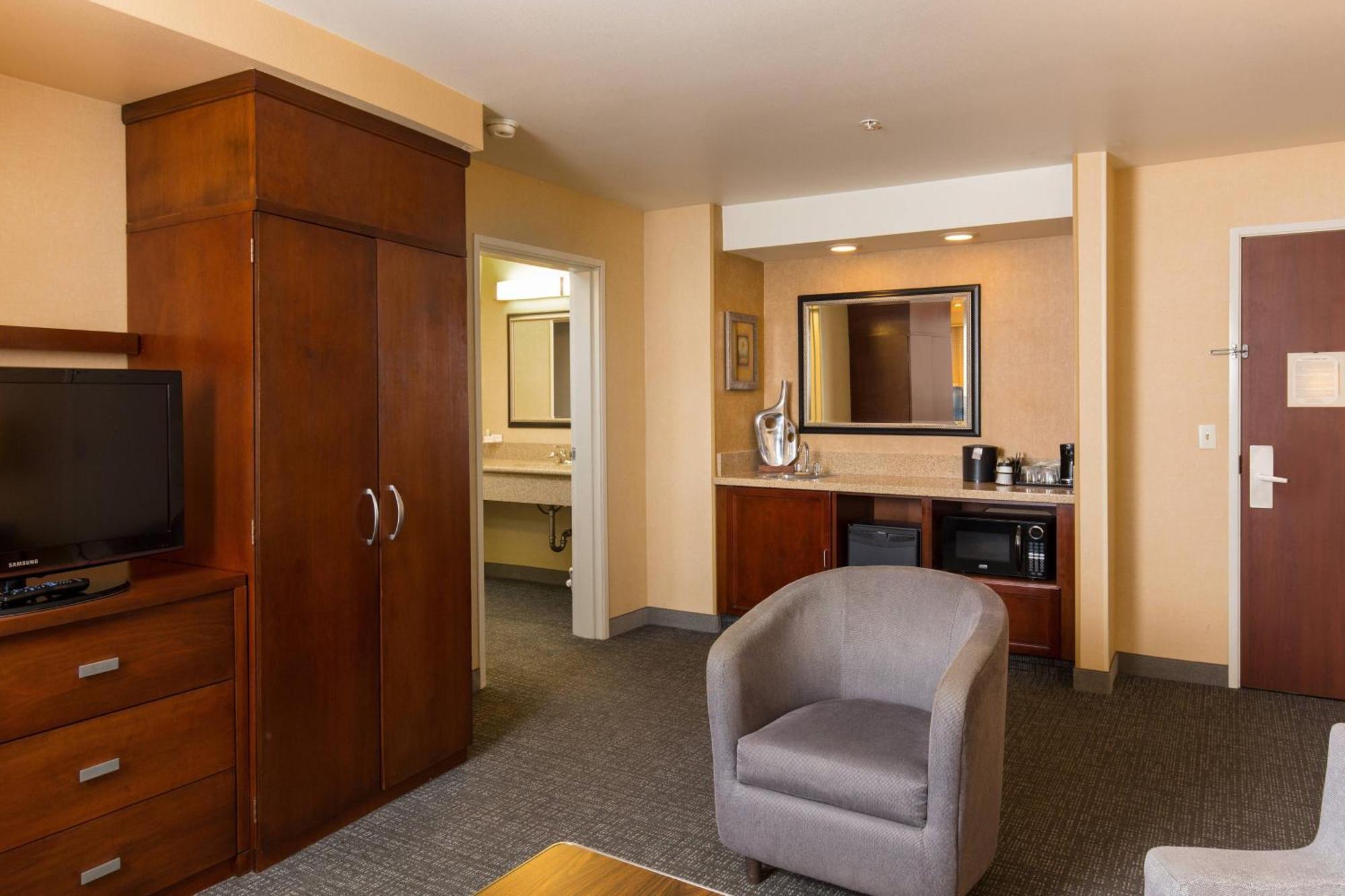 Hotel Courtyard By Marriott Ontario Rancho Cucamonga Esterno foto