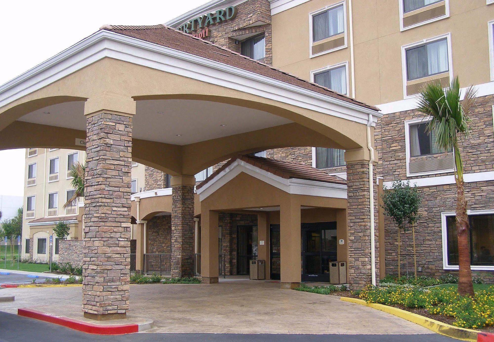 Hotel Courtyard By Marriott Ontario Rancho Cucamonga Esterno foto